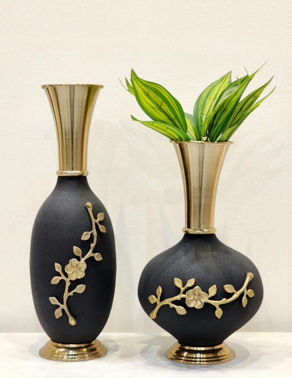Floral Casted Table Top Metal Vases Set Of 2 Home Sajawat 6552